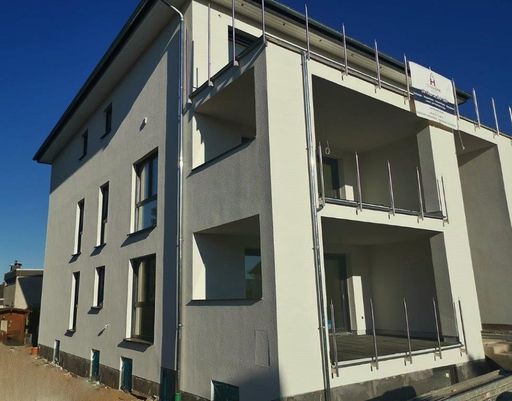 Detail einer Fensterlaibung nach der Montage